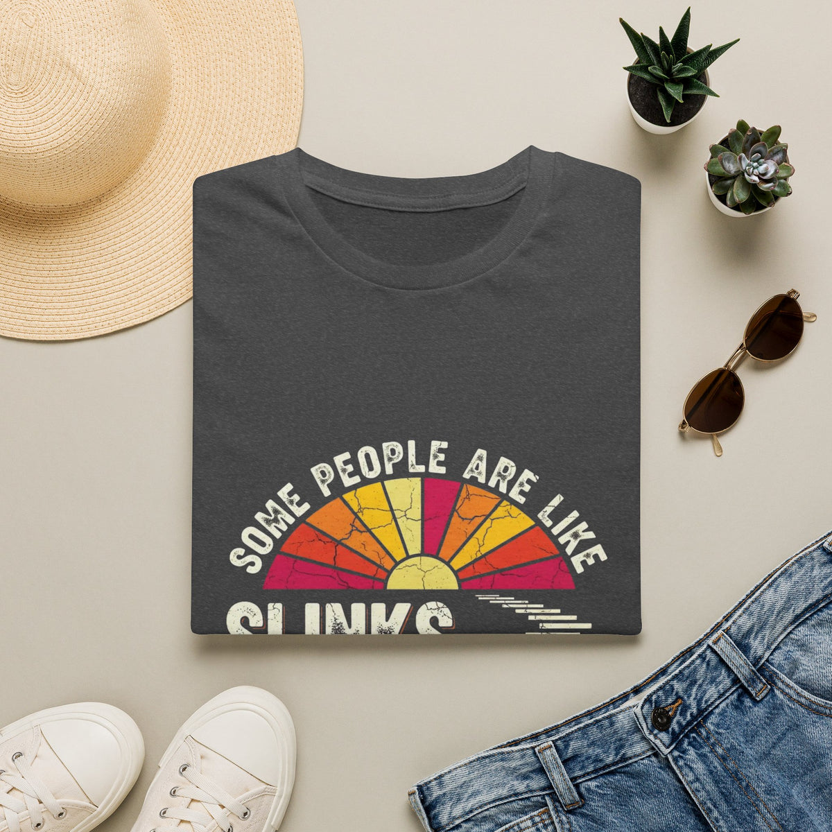 T‑Shirt — Vintage Sunrise 'Some People Are Like Sunrises' Graphic Tee