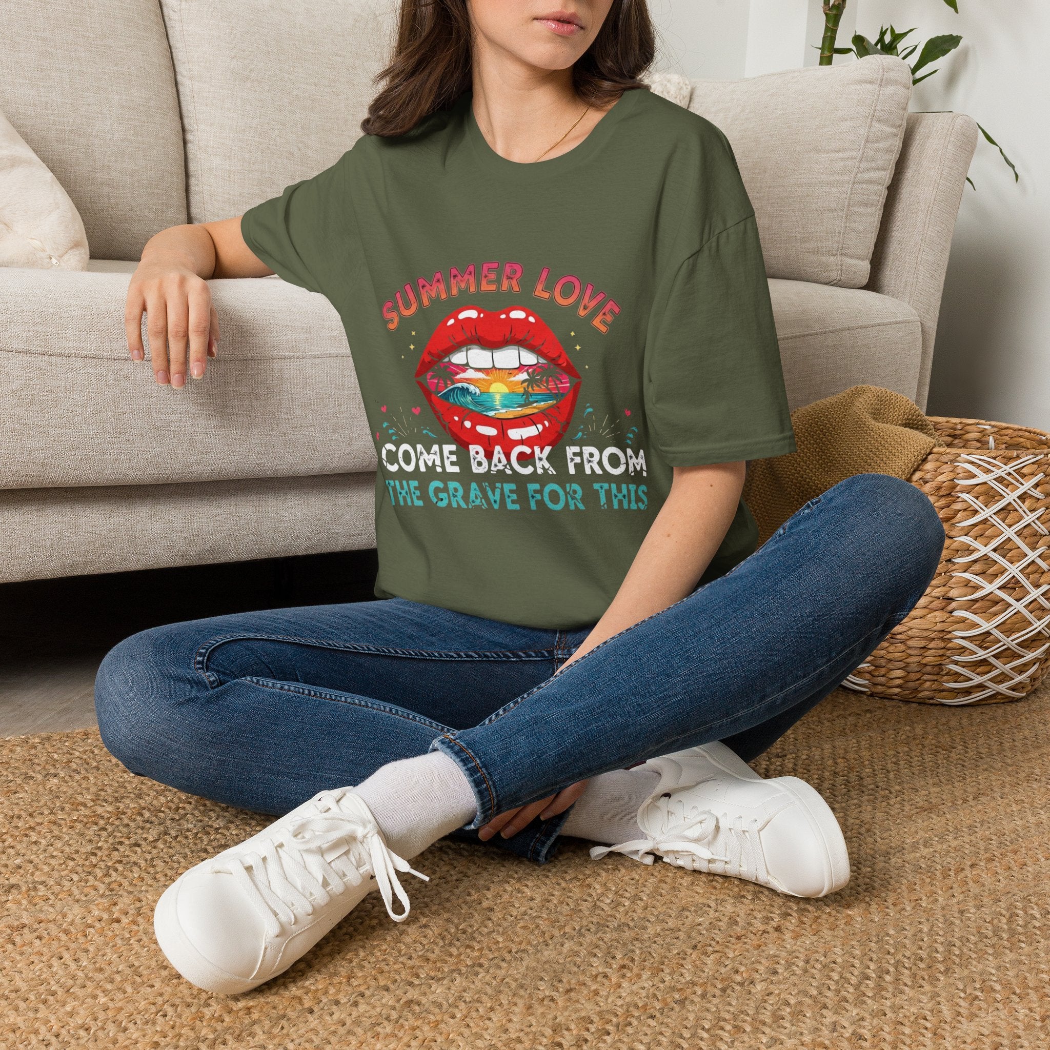 T-Shirt - Vintage Sunrise 'Some People Are Like Sunrises' Graphic Tee